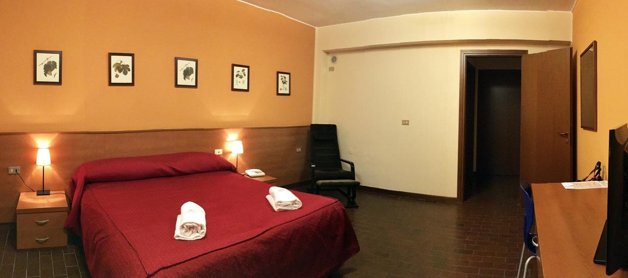 Hotel Forum Rozzano Kültér fotó